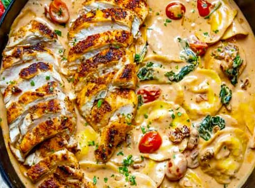 Cremige Tortellini in Hähnchen Schmand 10 Minuten