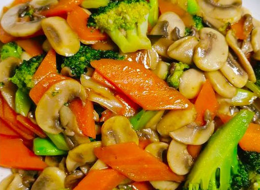 Gebackene Champignons mit Gemuse und 20 g Eiweiß