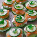 So fein, Gurken Lachs Häppchen mit 200 g Doppelrahmfrischkäse