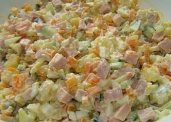 5 Tassen Salat das kommt bei mir öfters auf dem Tisch