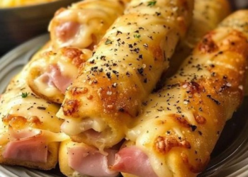 Schinken- und Käsestangen