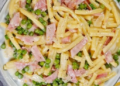 Makkaroni mit Schinken und 200g Erbsen sowas von leckeer!
