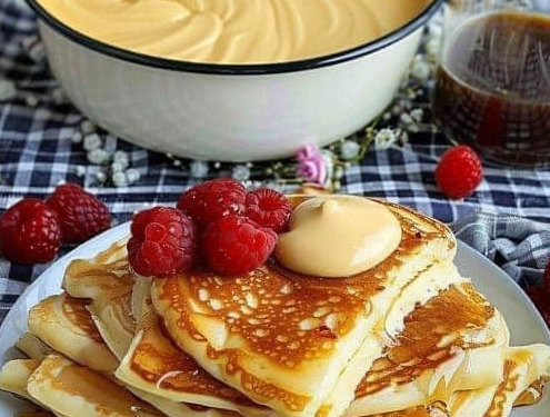 Ich verrühre 200 ml Milch mit 2 Packung Pudding fur die Pfannkuchen