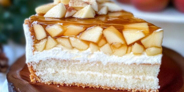 🍏 Winterapfeltorte mit Schmandcreme – Der perfekte Genuss für die kalte Jahreszeit! 🍏