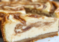  Zimtschnecken-Cheesecake – Cremiger Genuss mit Zimtwirbel! 