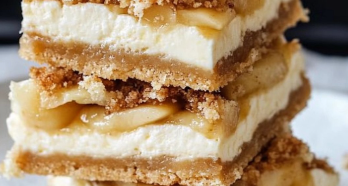 🍎 Saftigster Nusskuchen mit Schmand und Äpfeln – Ein Genuss! ✨