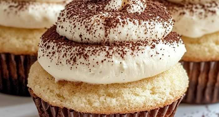 🍰☕ Tiramisu-Muffins – Perfekter Genuss für Tiramisu-Liebhaber! ☕🍰